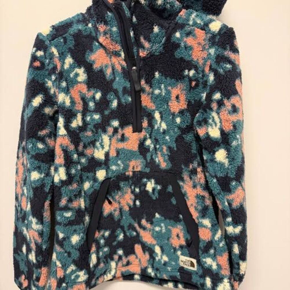 Women north face campshire pullover hoodie